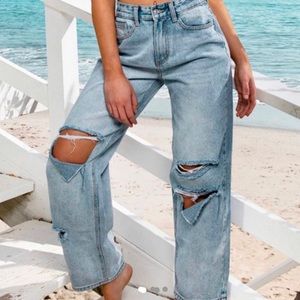 pretty little thing low rise mid wash jeans